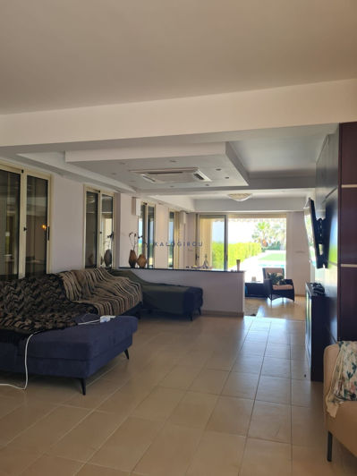 Image No.3-Maison de 5 chambres à vendre à Pervolia