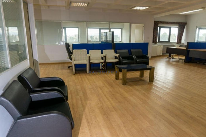 Image No.12-Commercial à vendre à Nicosie