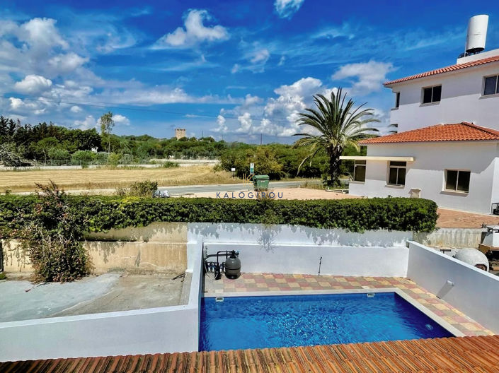 Image No.20-3 Bed House for sale