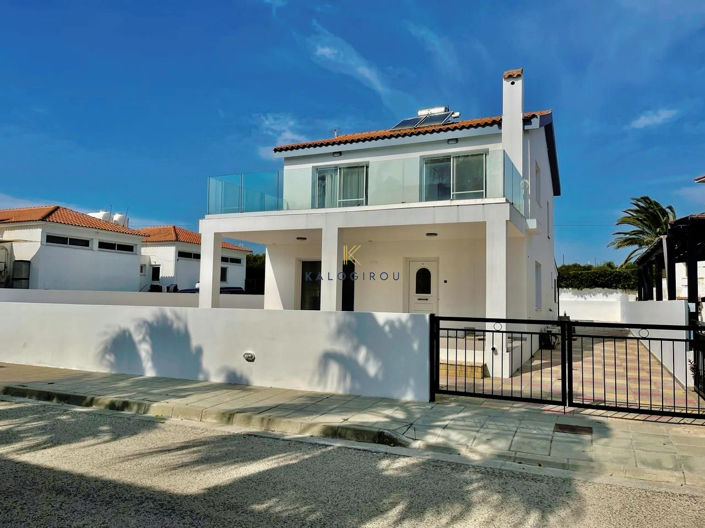 Image No.3-3 Bed House for sale