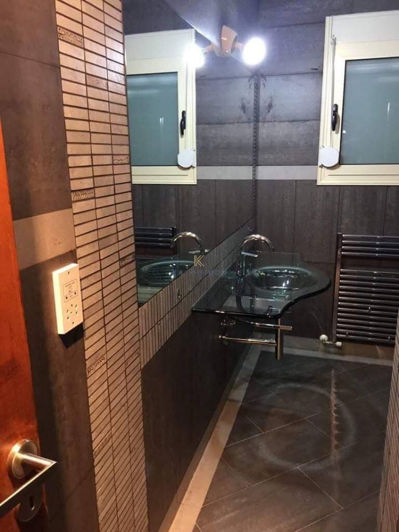 Image No.27-4 Bed House for sale