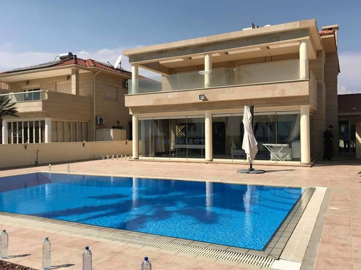 Image No.3-4 Bed House for sale