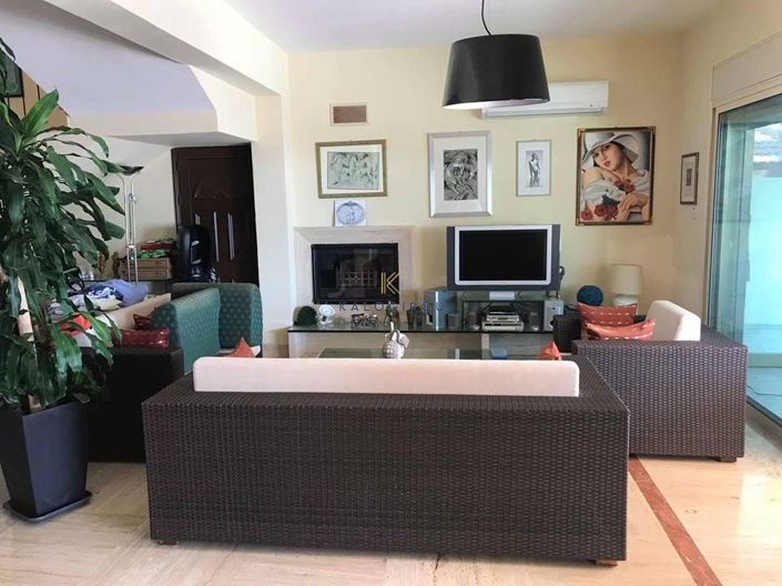 Image No.9-4 Bed House for sale