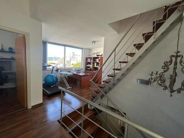 Image No.18-4 Bed House for sale