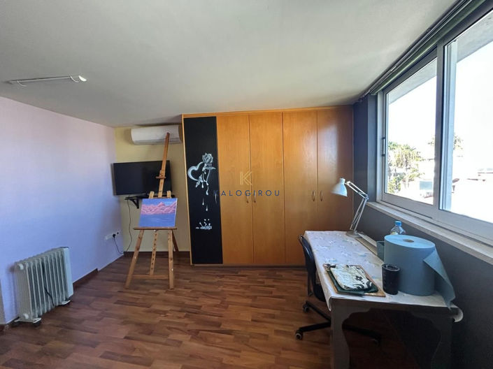 Image No.27-4 Bed House for sale