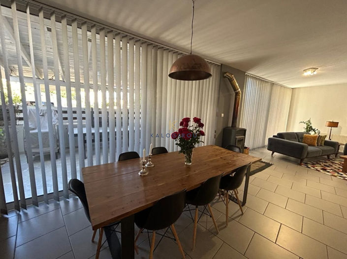 Image No.8-4 Bed House for sale