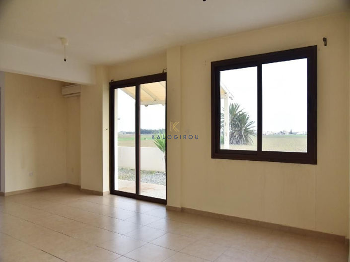 Image No.2-2 Bed House for sale