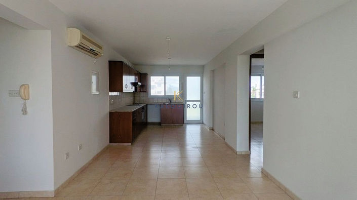 Image No.2-6 Bed Property for sale