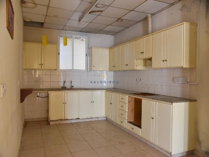 Image No.5-Commercial à vendre à Aradippou