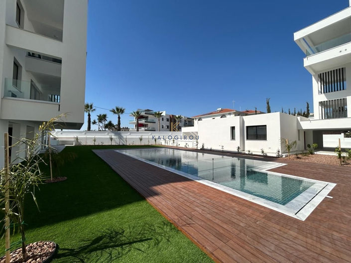 Image No.14-2 Bed Apartment for sale