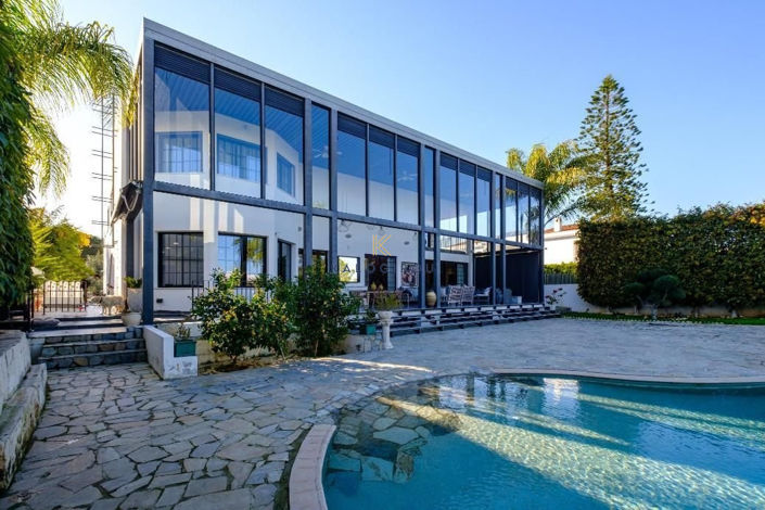 Image No.2-Maison de 6 chambres à vendre à Nicosie