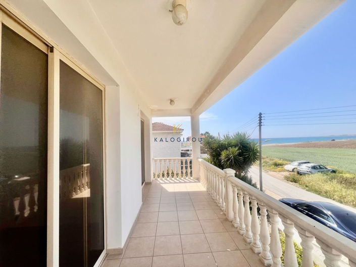 Image No.18-3 Bed House for sale