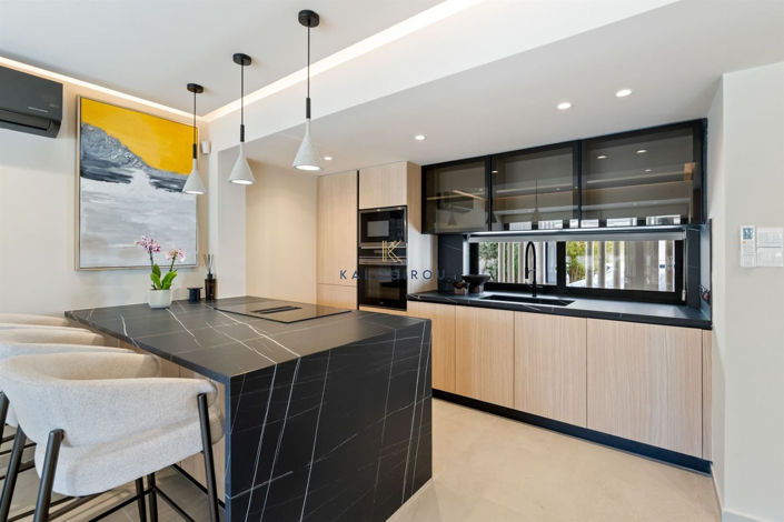 Image No.9-2 Bed House for sale