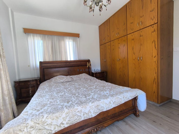 Image No.16-5 Bed House for sale