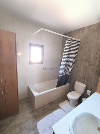 Image No.25-5 Bed House for sale