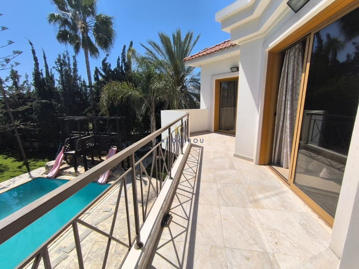 Image No.33-5 Bed House for sale