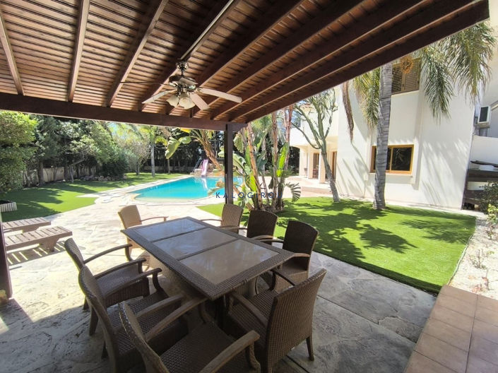 Image No.39-5 Bed House for sale