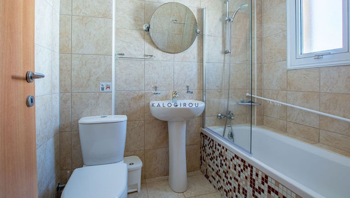 Image No.7-2 Bed House for sale