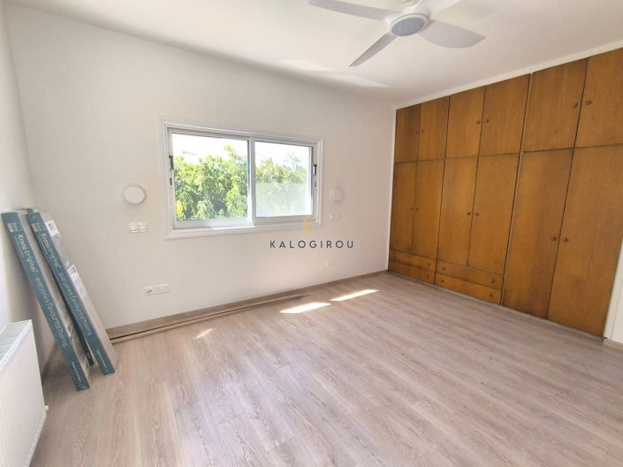 Image No.20-Maison de 5 chambres à vendre à Pervolia