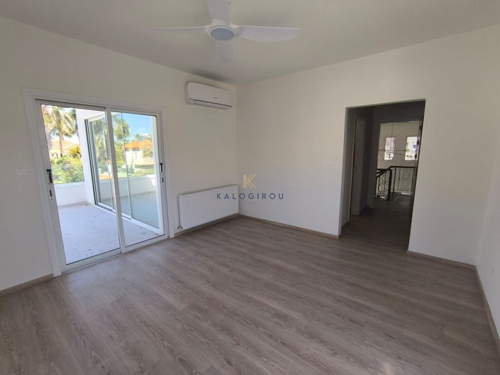 Image No.23-Maison de 5 chambres à vendre à Pervolia