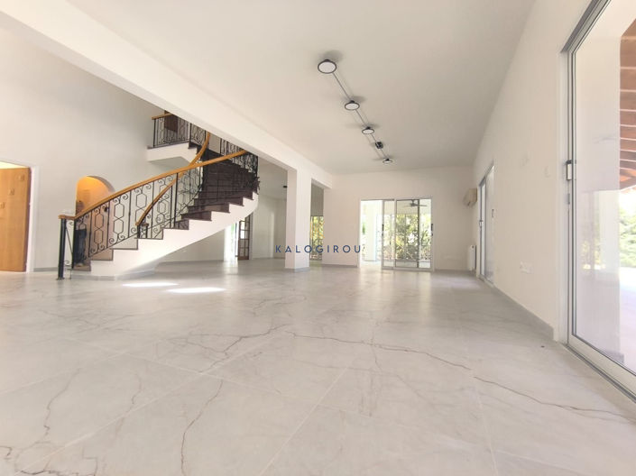 Image No.7-Maison de 5 chambres à vendre à Pervolia