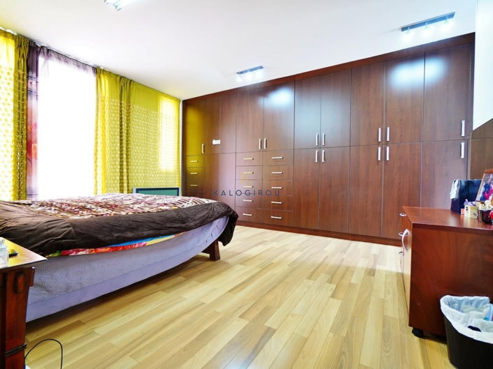 Image No.12-4 Bed House for sale