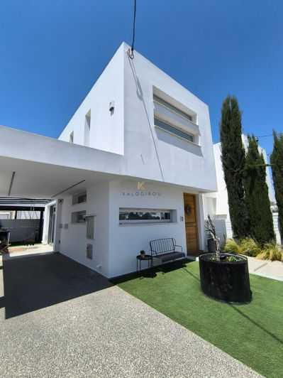Image No.1-3 Bed House for sale