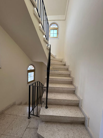 Image No.11-Commercial à vendre à Nicosie