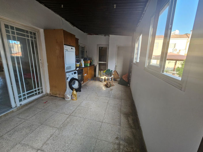 Image No.23-4 Bed House for sale