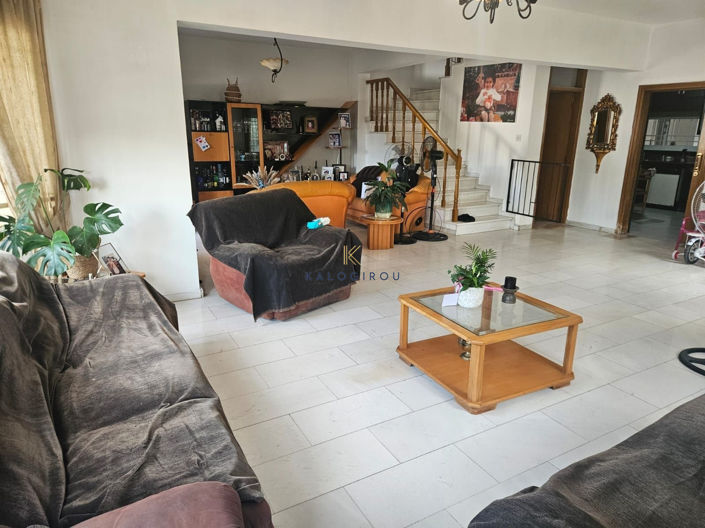 Image No.3-4 Bed House for sale