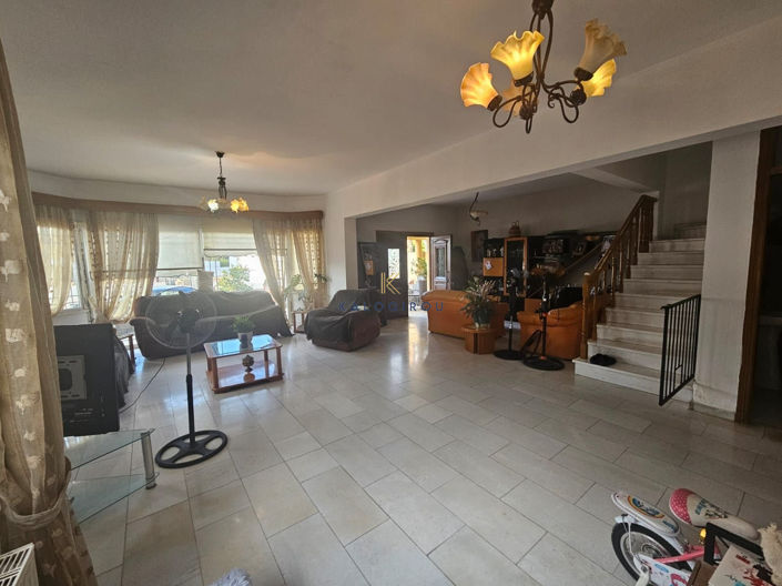 Image No.4-4 Bed House for sale