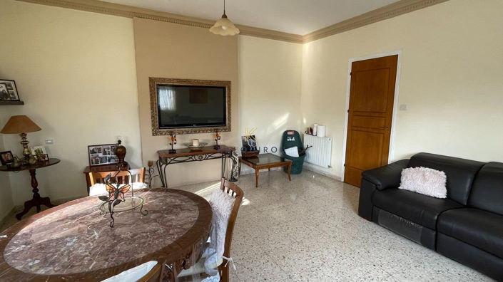 Image No.16-5 Bed House for sale