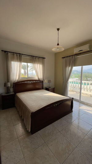 Image No.20-5 Bed House for sale