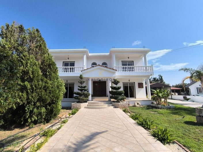 Image No.4-5 Bed House for sale