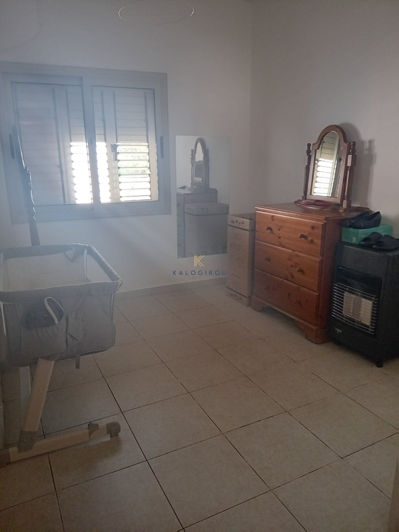 Image No.17-6 Bed House for sale