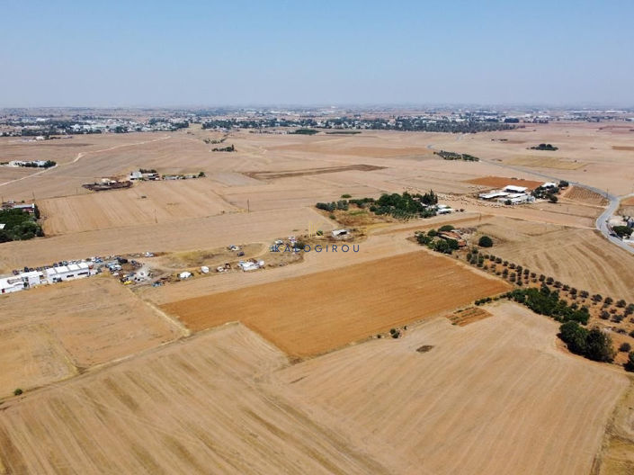 Image No.2-Terre à vendre à Larnaca