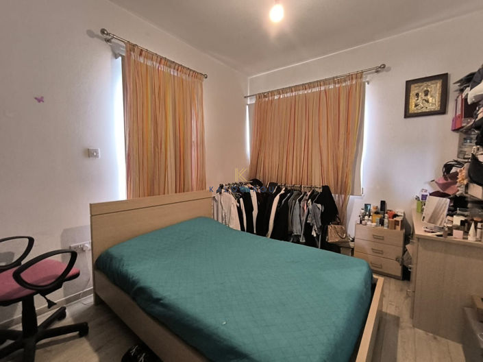 Image No.12-3 Bed House for sale