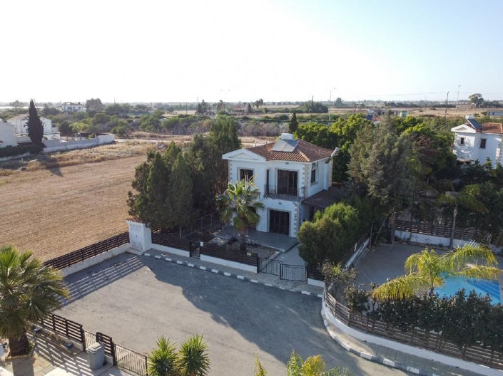 Image No.2-3 Bed House for sale