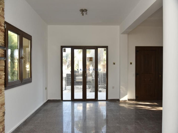 Image No.5-3 Bed House for sale