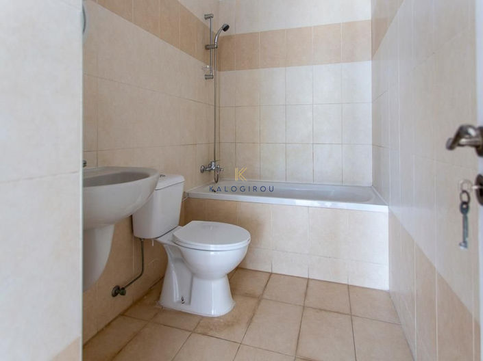 Image No.6-Apartment for sale