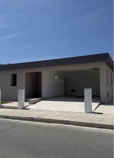 Image No.3-Maison de 3 chambres à vendre à Kiti