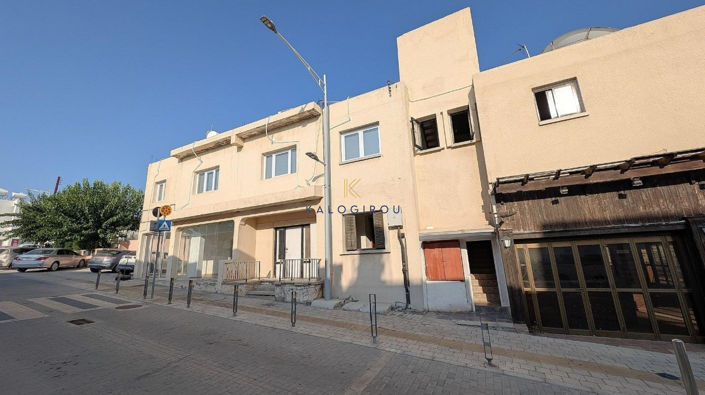 Image No.2-Commercial à vendre à Ayia Napa