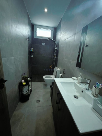 Image No.12-5 Bed House for sale