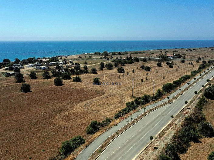 Image No.2-Terre à vendre à Mazotos