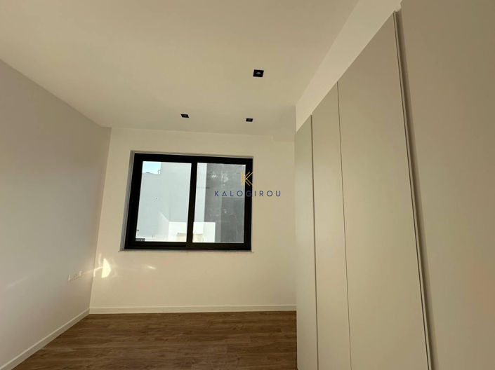 Image No.12-3 Bed Apartment for sale