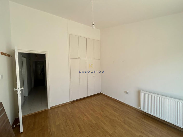 Image No.17-3 Bed House for sale