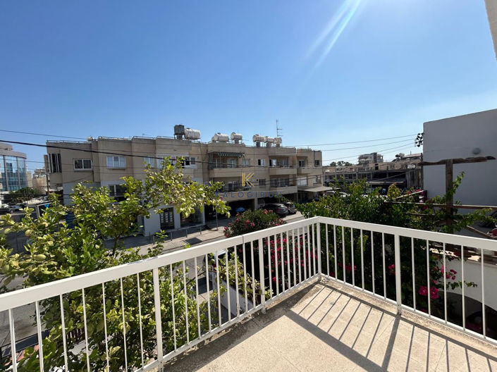 Image No.23-3 Bed House for sale