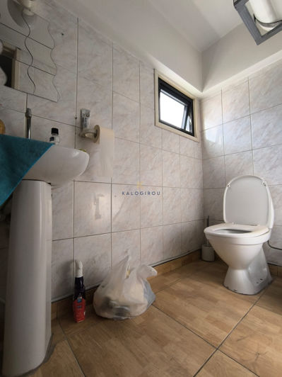 Image No.10-Commercial à vendre à Larnaca