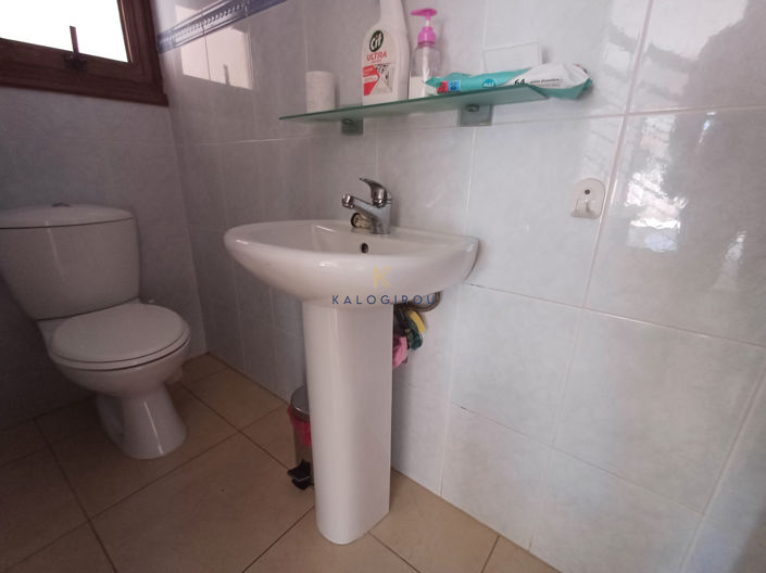 Image No.15-4 Bed House for sale