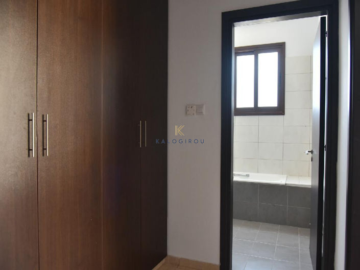 Image No.9-3 Bed House for sale